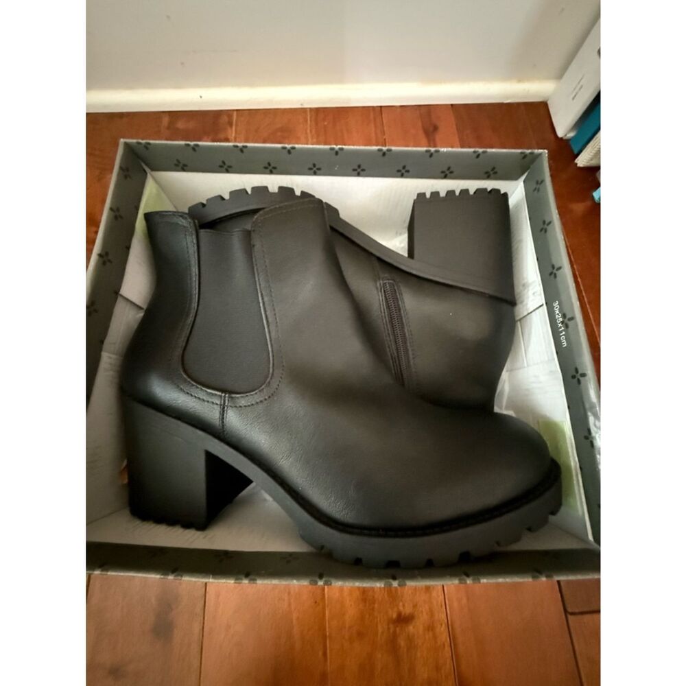 Salt and Stone Black Chunky Heel Chelsea Ankle Boots